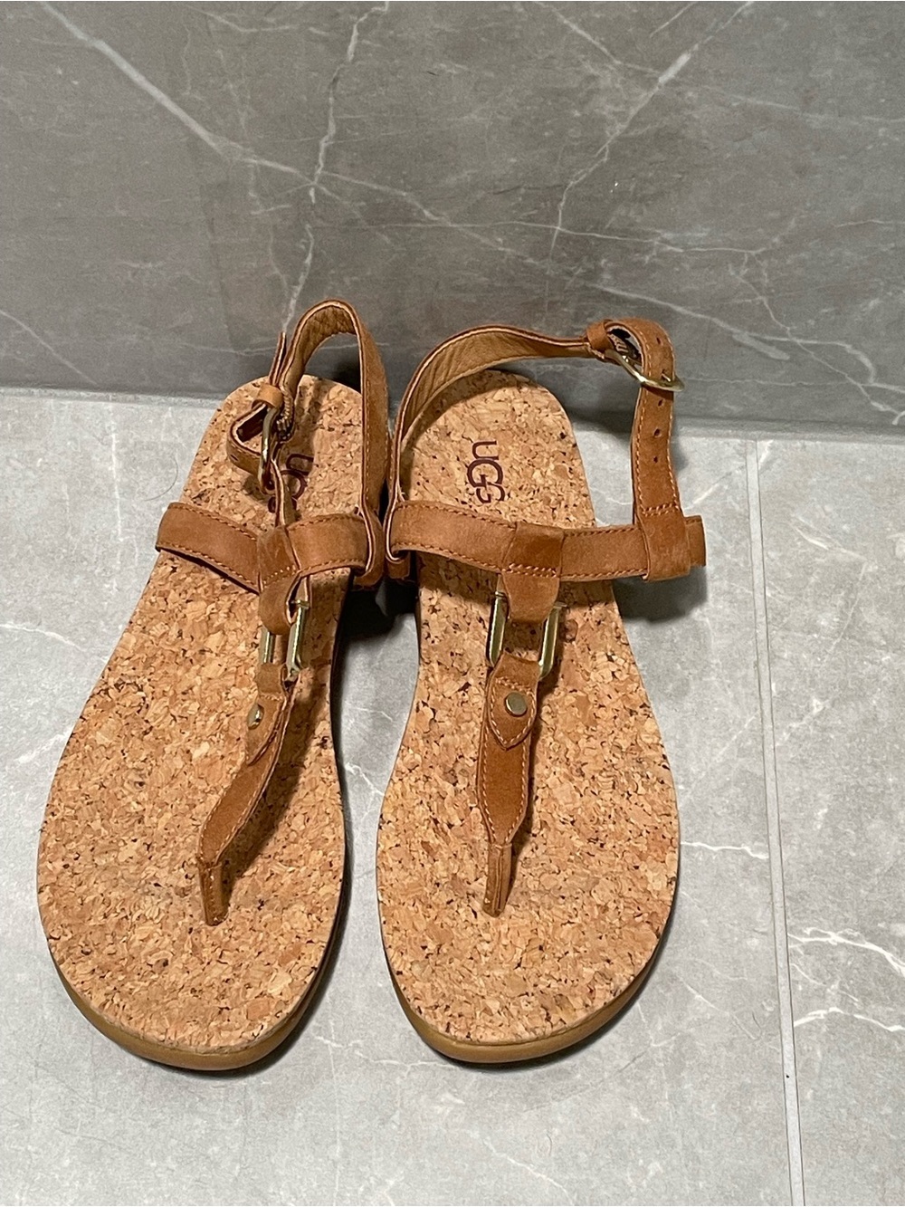 UGG Aleigh Tan Cork Footbed Thong Strap Sandals Size 6.5 - Picture 3 of 8